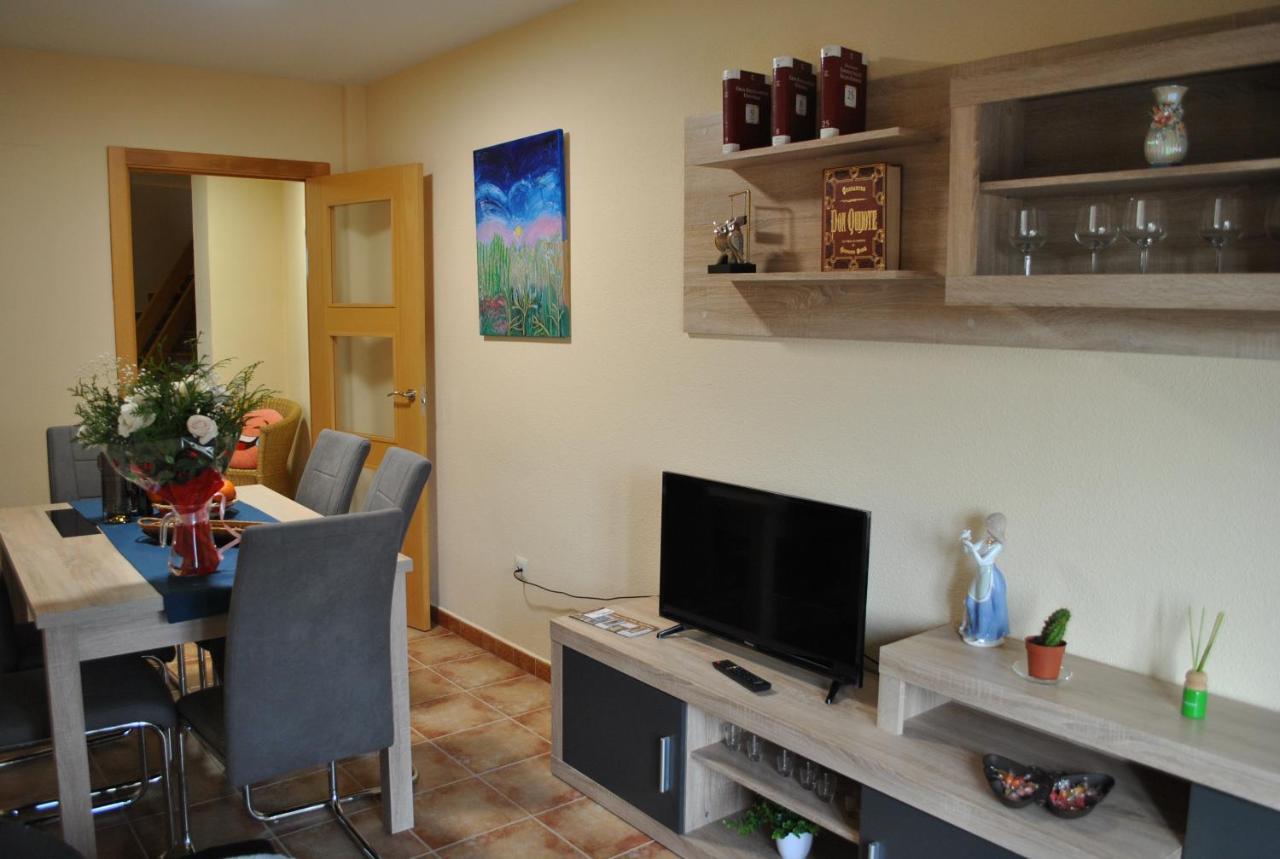 Apartamento Turisticos Dulcinea Las Ventas con Pena Aguilera